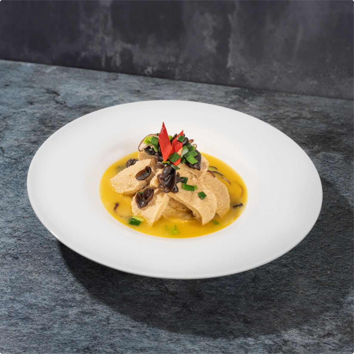 Zuming Oil Fried Soybean Chips tender soybean slices in savory sauce